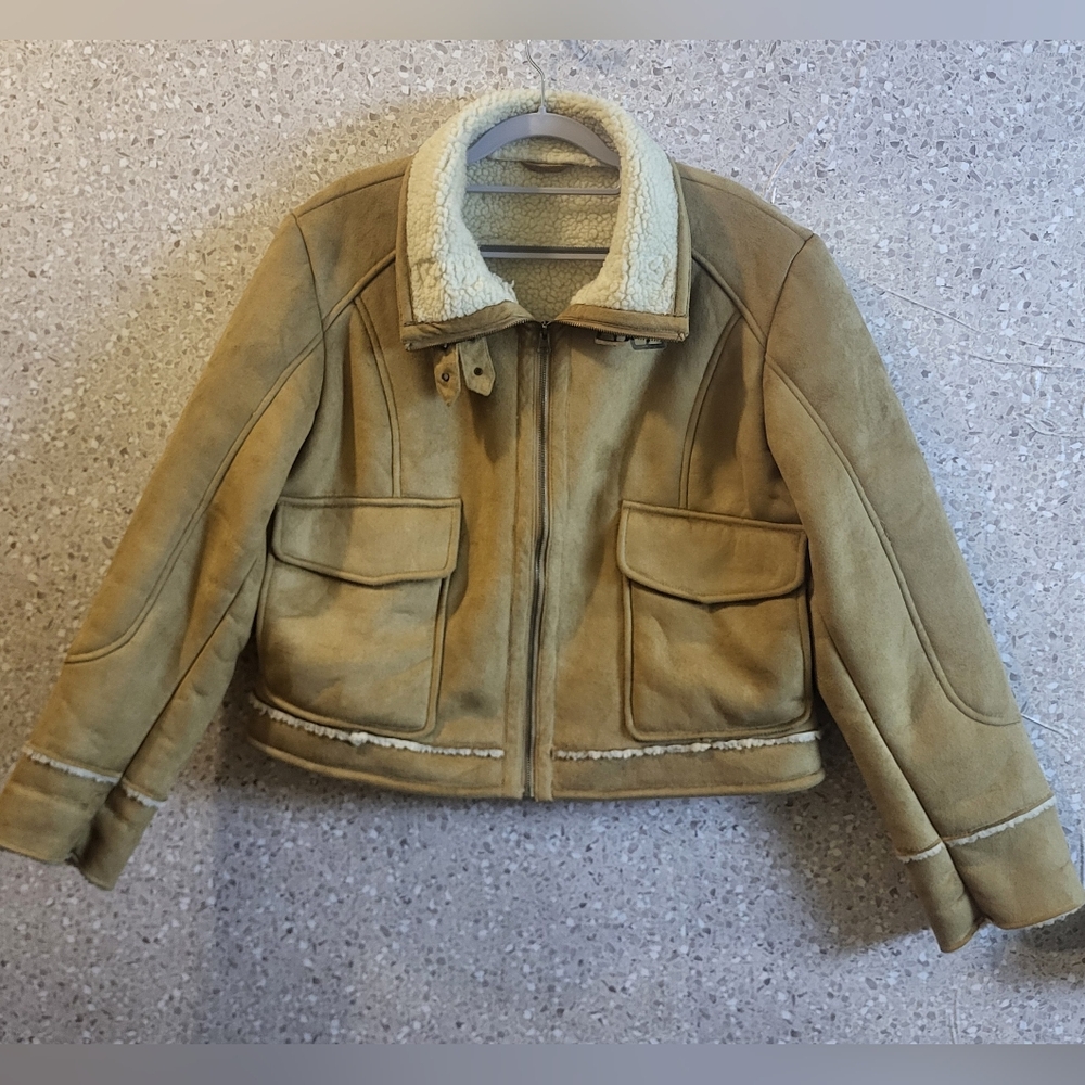 Phase Two Women's Bomber Jacket,‎  Faux Suede/ Faux Fur. Tan, Size XL